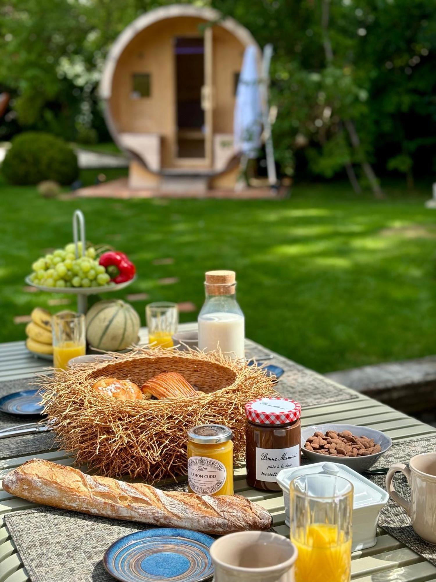 La Petite Maison De Giverny - Gite De Charme 5 Etoiles Au Coeur Du Village - 3 Chambres 외부 사진